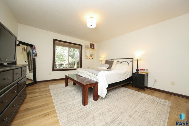 2700 E Whisper Trl Trail, Sioux Falls, SD 57108