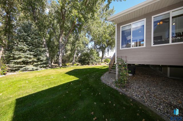 2700 E Whisper Trl Trail, Sioux Falls, SD 57108