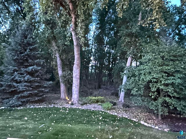 2700 E Whisper Trl Trail, Sioux Falls, SD 57108