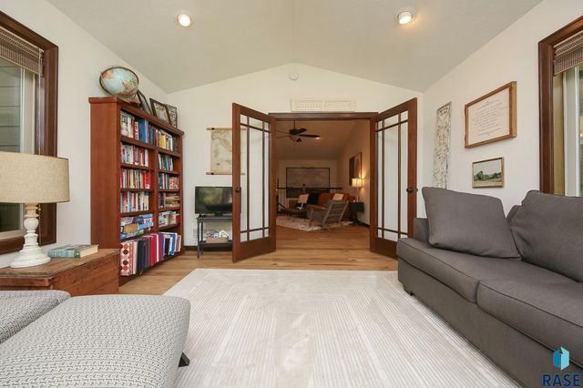 2700 E Whisper Trl Trail, Sioux Falls, SD 57108