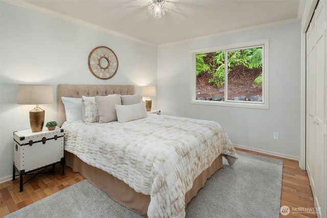 20427 NE 64th Place, Redmond, WA 98053