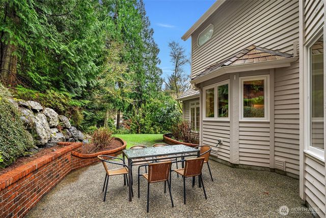 20427 NE 64th Place, Redmond, WA 98053