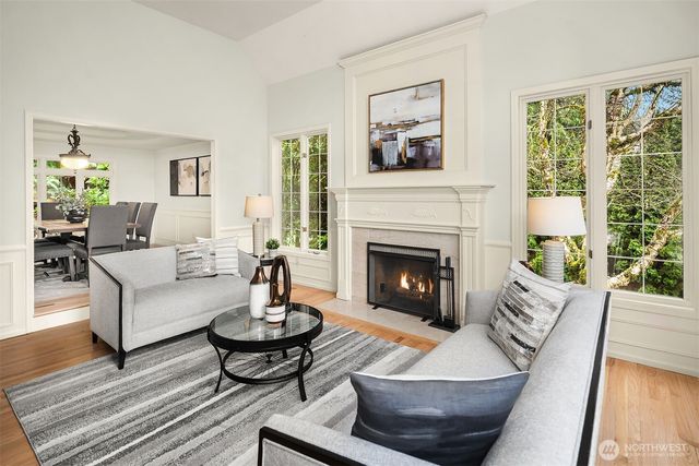 20427 NE 64th Place, Redmond, WA 98053