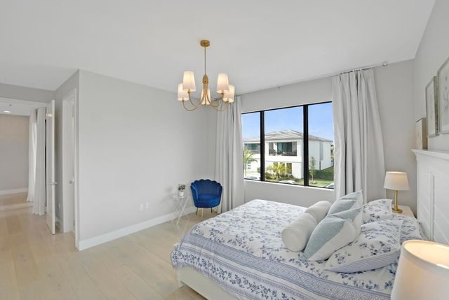 20076 Pacific Dunes Drive, Boca Raton, FL 33434