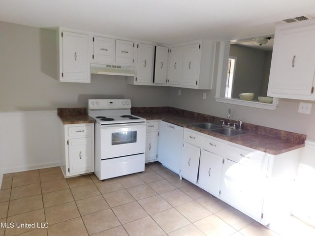 6510 Heather Road, Horn Lake, MS 38637