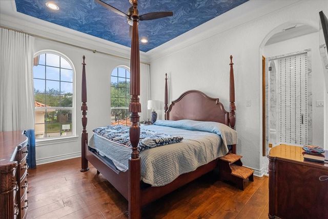 1628 Enterprise Avenue, League City, TX 77573