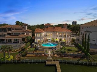 1628 Enterprise Avenue, League City, TX 77573