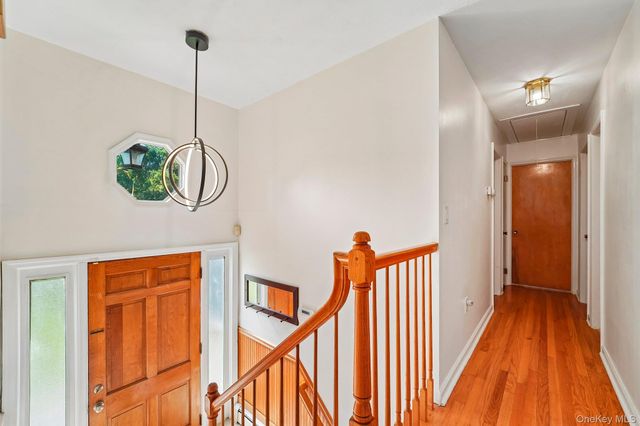 28 Park Hill Drive, New Windsor, NY 12553