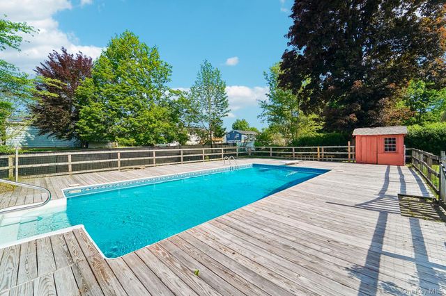 28 Park Hill Drive, New Windsor, NY 12553