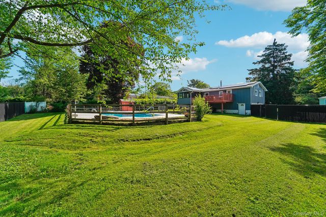 28 Park Hill Drive, New Windsor, NY 12553