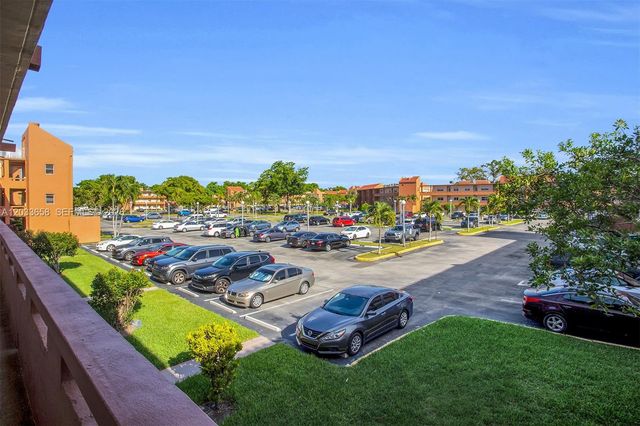 8852 W Mcnab Road 205, Tamarac, FL 33321