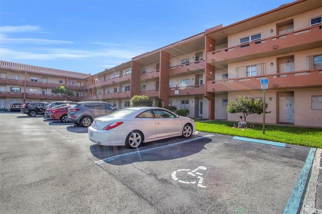 8852 W Mcnab Road 205, Tamarac, FL 33321
