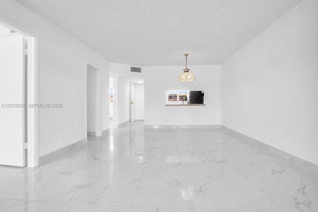 8852 W Mcnab Road 205, Tamarac, FL 33321