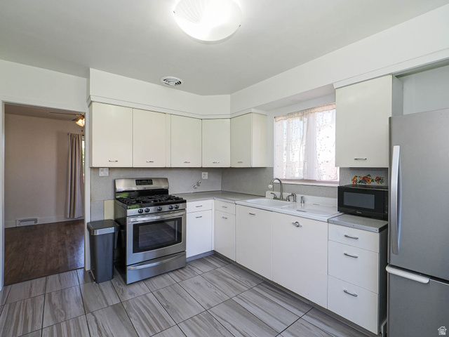 2157 E SHERMAN AVE, Salt Lake City, UT 84108