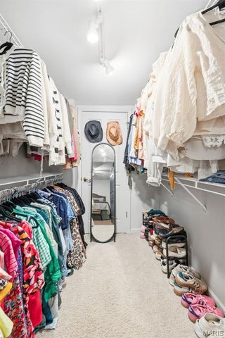 2008 Greenglen Drive 203, Kirkwood, MO 63122