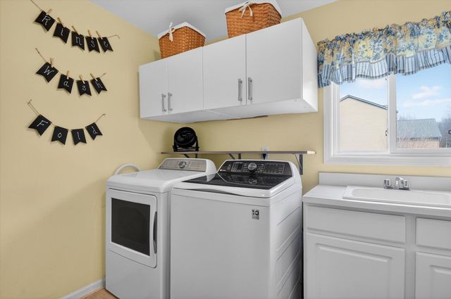 7233 N Lake Orchard Drive, Dexter Twp, MI 48118