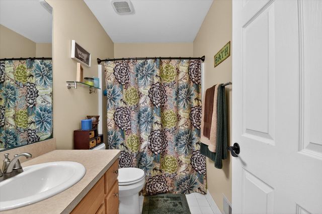 7233 N Lake Orchard Drive, Dexter Twp, MI 48118