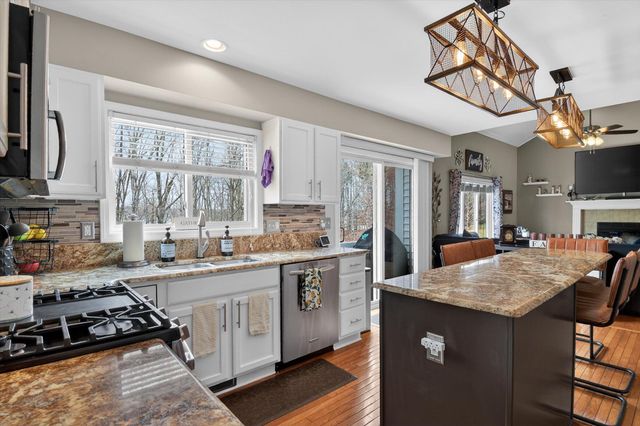 7233 N Lake Orchard Drive, Dexter Twp, MI 48118