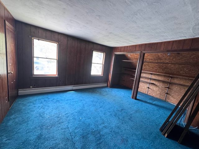 16 Norton Street, Derry, NH 03038