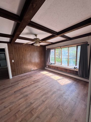 16 Norton Street, Derry, NH 03038