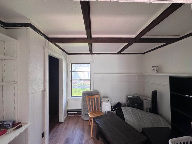16 Norton Street, Derry, NH 03038