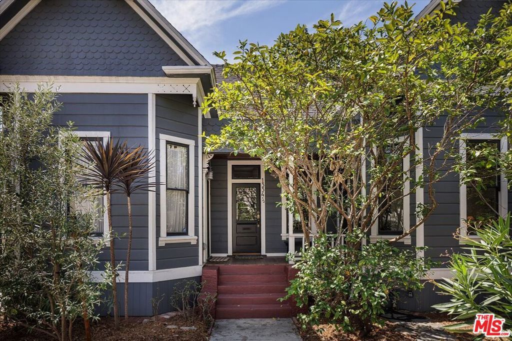1334 Calumet Avenue, Los Angeles, CA 90026 — photo 2