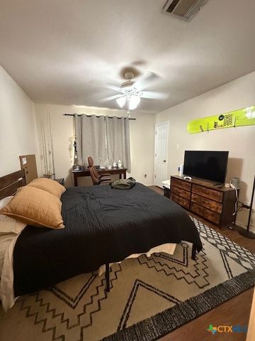 911 Sage Wood Trail, San Marcos, TX 78666