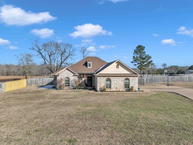 538 Karabeth Ln, Hallsville, TX 75650