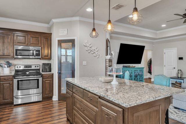 538 Karabeth Ln, Hallsville, TX 75650