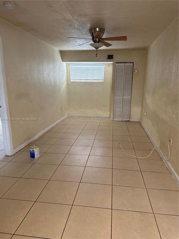 12890 NE 8th Ave 107, North Miami, FL 33161