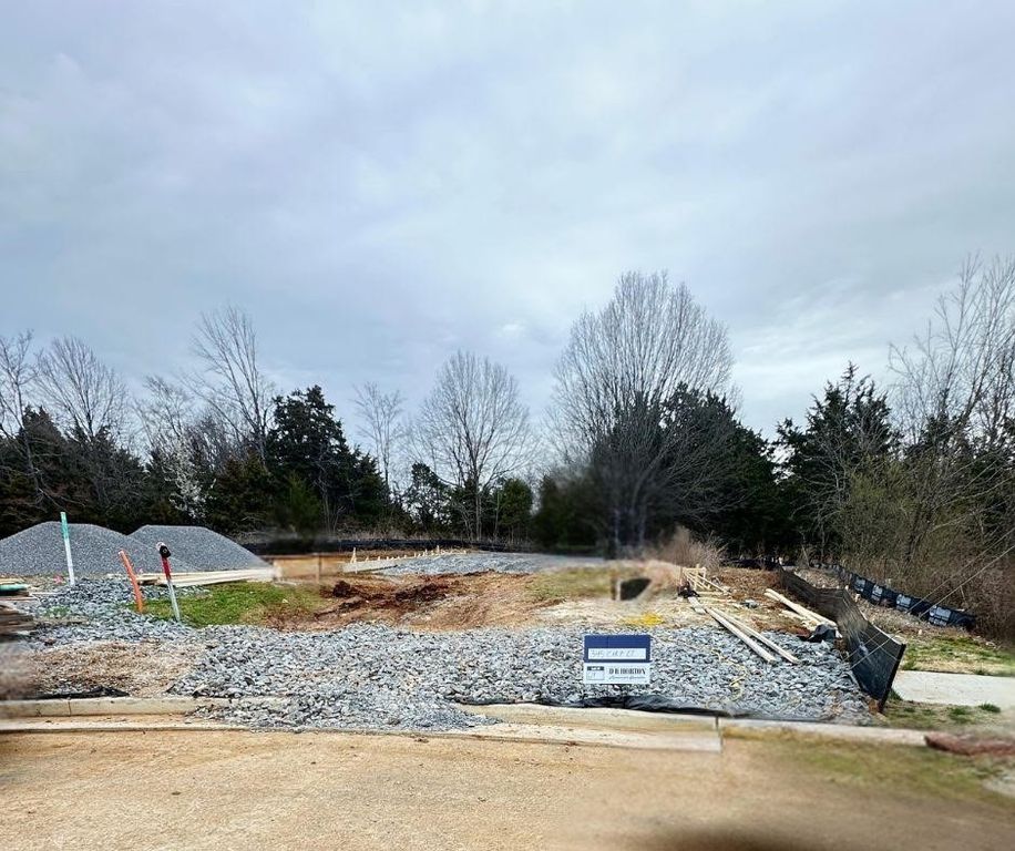 345 Carp Ct, Antioch, TN 37013