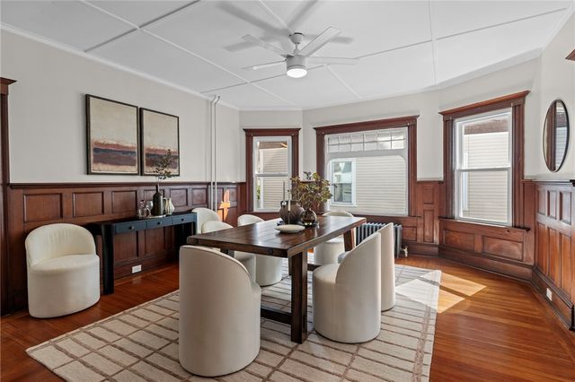 15 Bradford Avenue, Newport, RI 02840