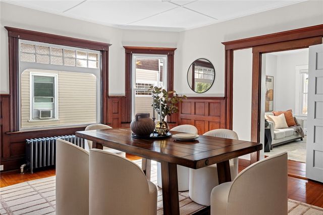 15 Bradford Avenue, Newport, RI 02840