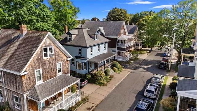 15 Bradford Avenue, Newport, RI 02840