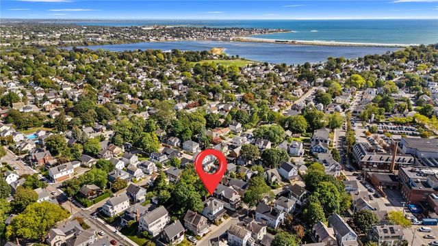 15 Bradford Avenue, Newport, RI 02840