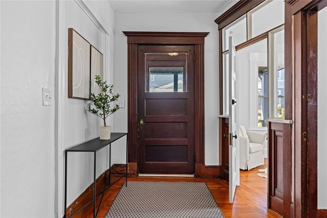 15 Bradford Avenue, Newport, RI 02840