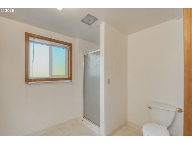 6788 Se MOLT St, Milwaukie, OR 97267