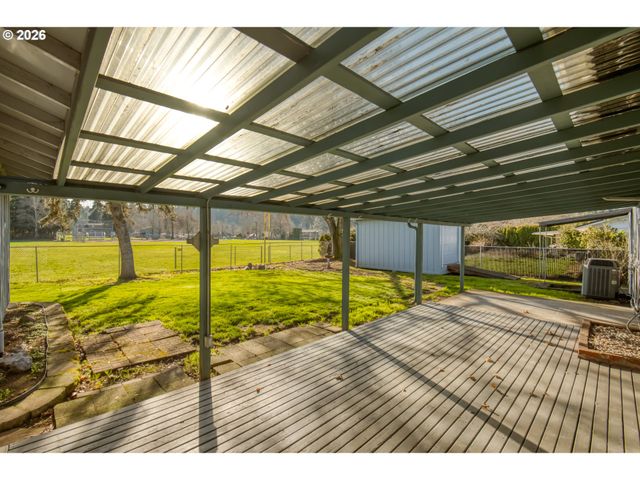 6788 Se MOLT St, Milwaukie, OR 97267