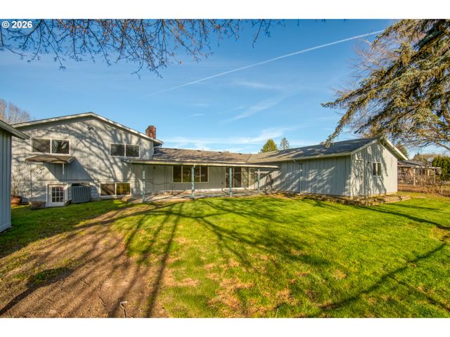 6788 Se MOLT St, Milwaukie, OR 97267