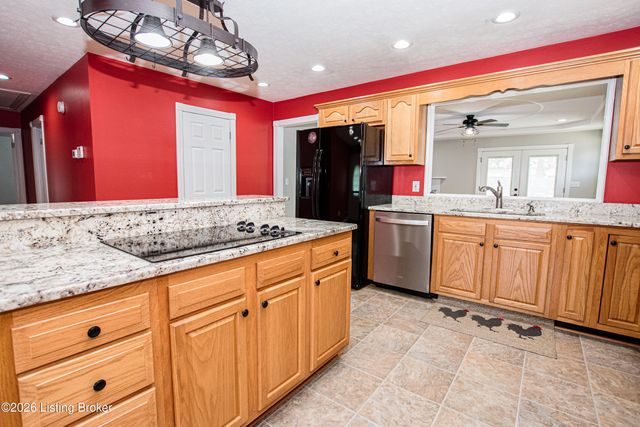 179 Kings Church Ct, Taylorsville, KY 40071