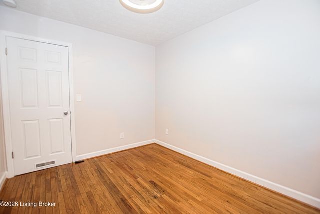 179 Kings Church Ct, Taylorsville, KY 40071