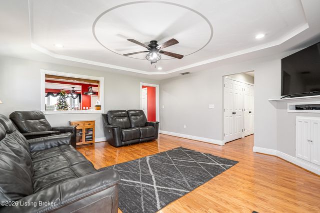 179 Kings Church Ct, Taylorsville, KY 40071