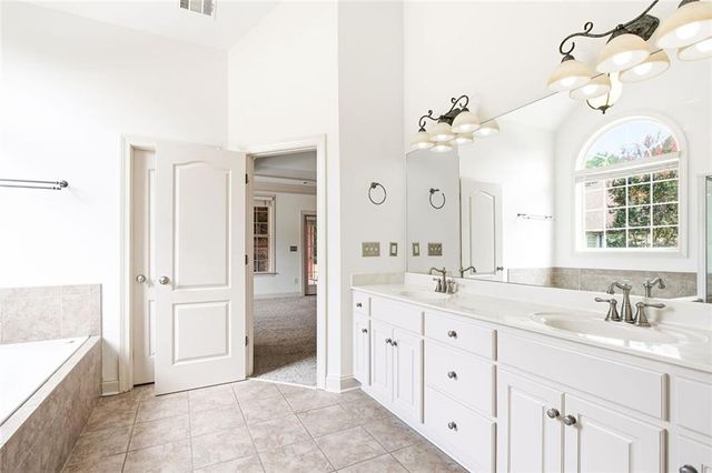 5827 Cliff Valley Way, Flowery Branch, GA 30542