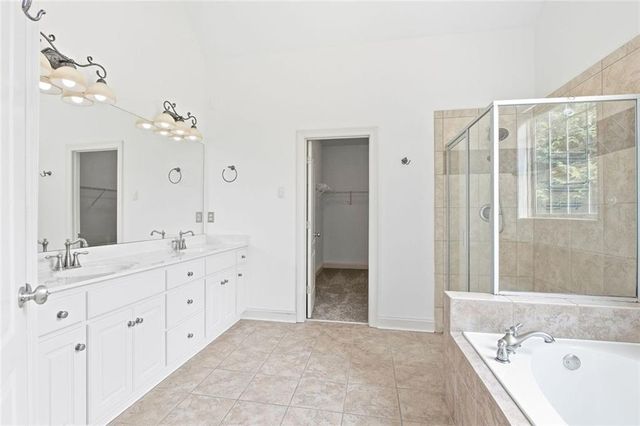 5827 Cliff Valley Way, Flowery Branch, GA 30542