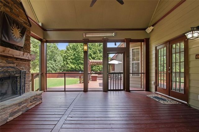 5827 Cliff Valley Way, Flowery Branch, GA 30542