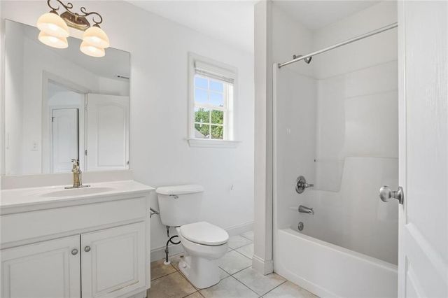 5827 Cliff Valley Way, Flowery Branch, GA 30542
