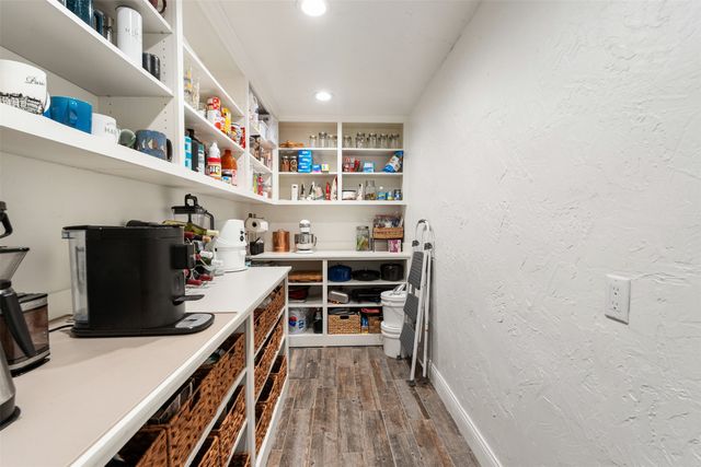 1616 Mona Court, Tool, TX 75143