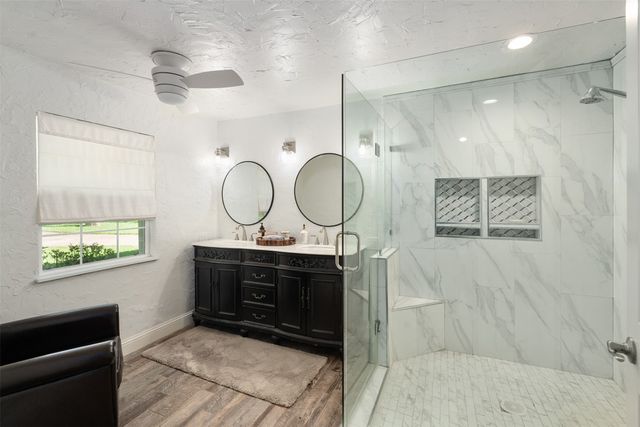 1616 Mona Court, Tool, TX 75143