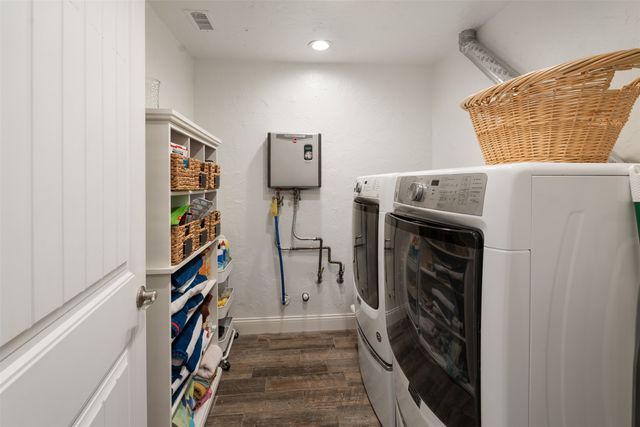 1616 Mona Court, Tool, TX 75143
