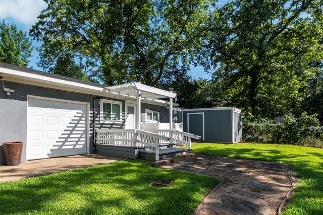 1616 Mona Court, Tool, TX 75143